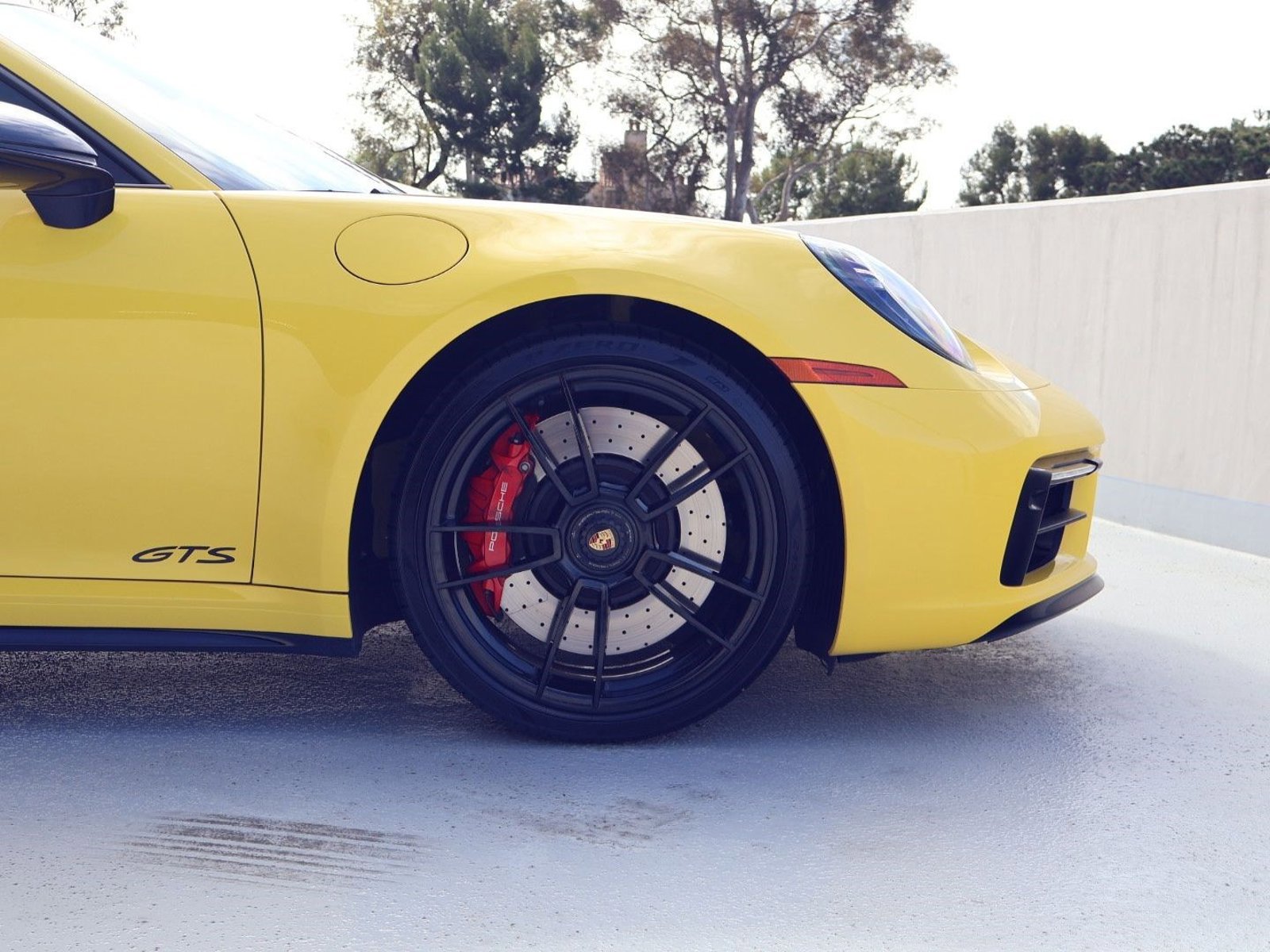 Certified 2022 Porsche 911 Targa 4 GTS AWD/4WD image 11