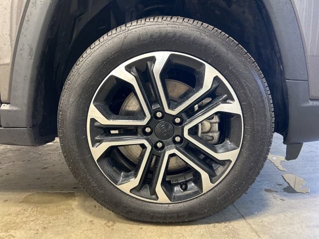 Used 2023 Jeep Compass Limited w/ Sun and Sound Group AWD/4WD image 11