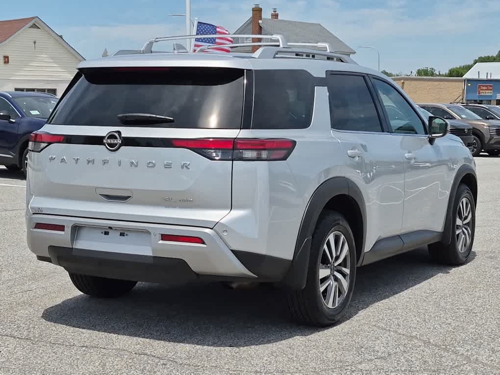 Used 2023 Nissan Pathfinder SL w/ Lighting Package (N92) AWD/4WD image 3