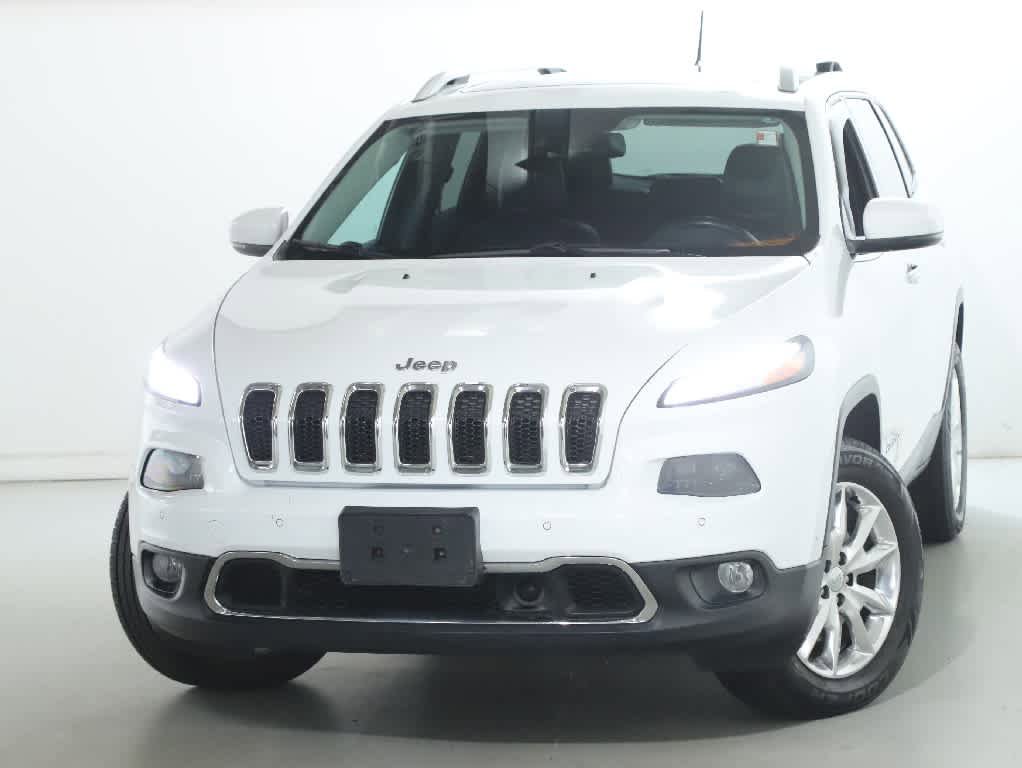 Used 2014 Jeep Cherokee Limited w/ Technology Group AWD/4WD image 3
