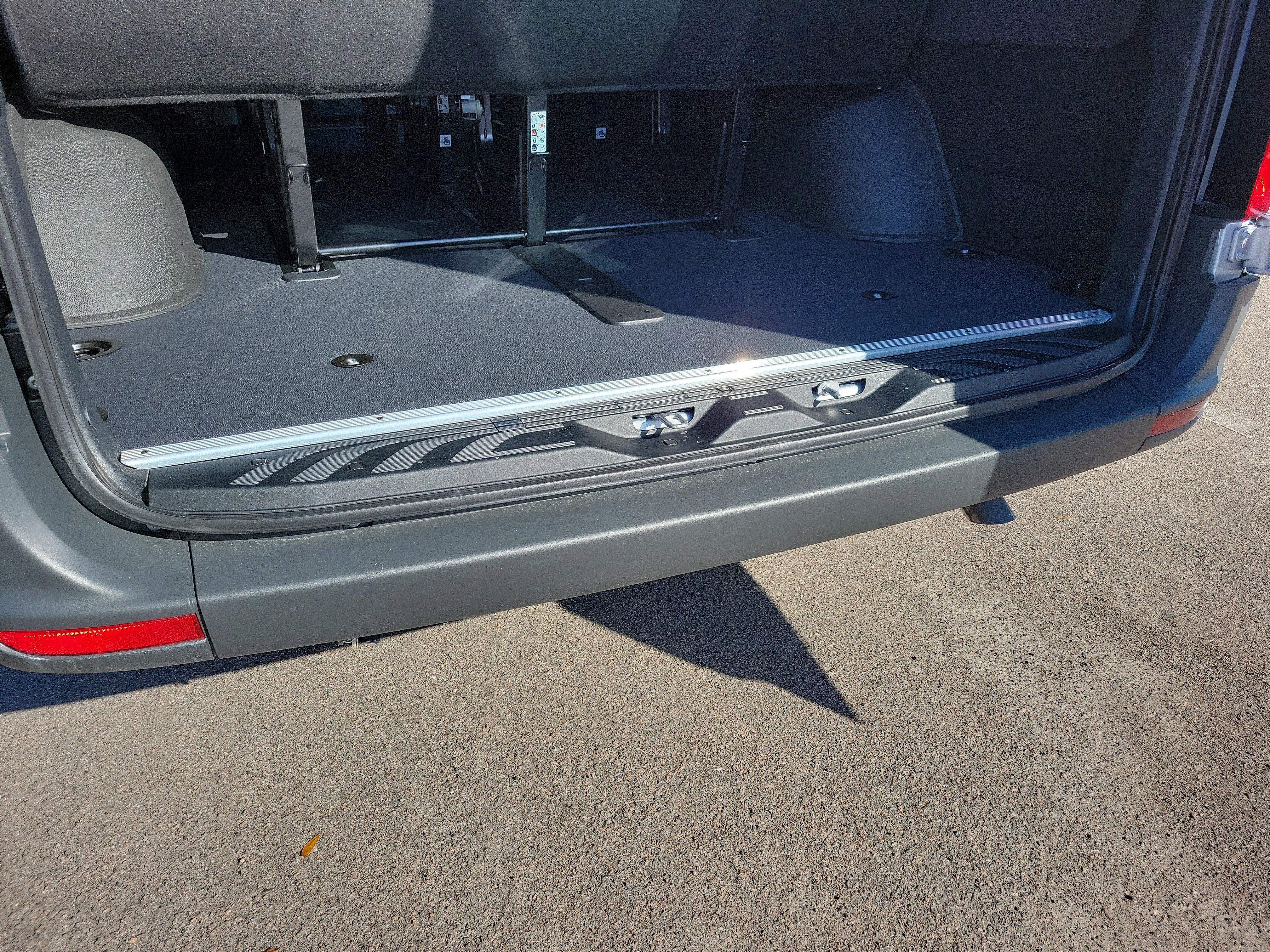 New 2025 Mercedes-Benz Sprinter 2500 image 9