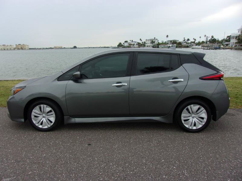 Used 2022 Nissan Leaf S FWD image 16
