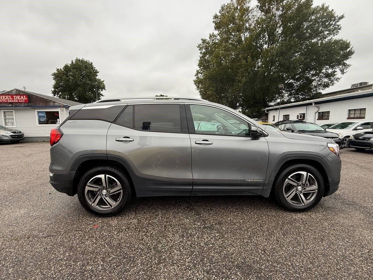 Used 2020 GMC Terrain SLT w/ Preferred Package FWD image 5