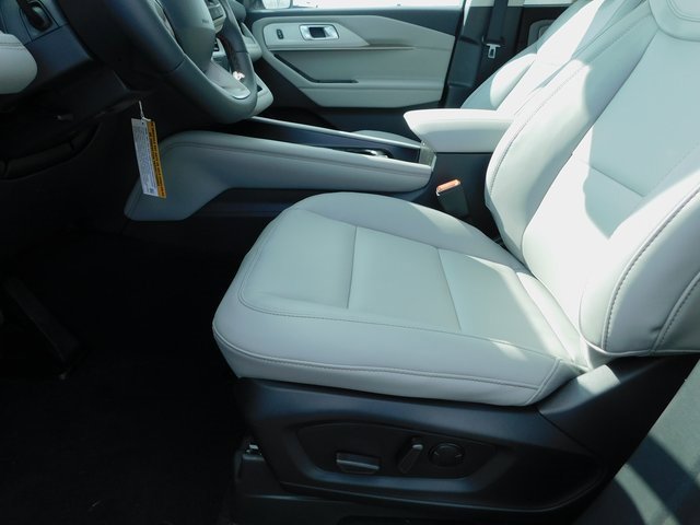 New 2026 Ford Explorer Active w/ Active Comfort Package image 23