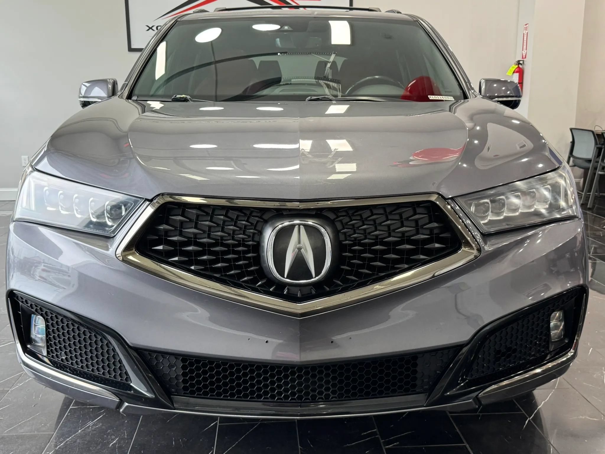 Used 2019 Acura MDX w/ Technology Package AWD/4WD image 2