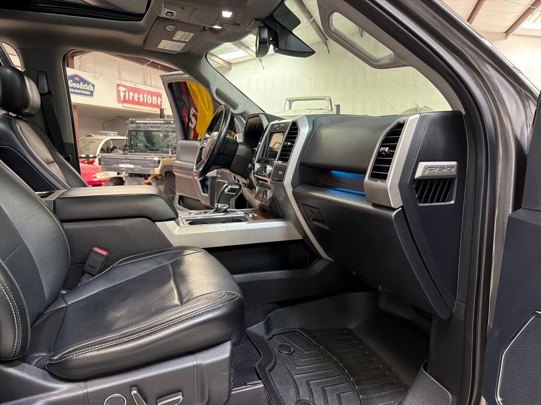 Used 2017 Ford F150 Lariat w/ Equipment Group 502A Luxury AWD/4WD image 36