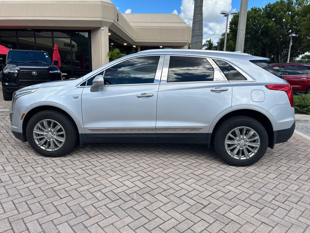 Used 2018 Cadillac XT5 FWD w/ LPO, Wheel Lock Package image 6
