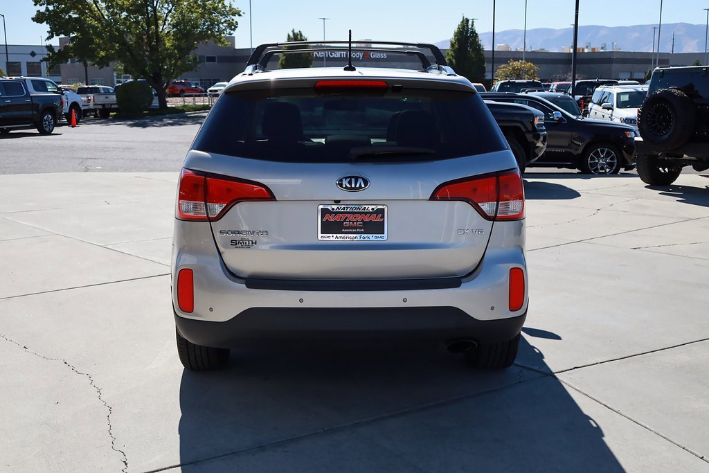 Used 2015 Kia Sorento EX w/ EX V6 Touring Package image 5