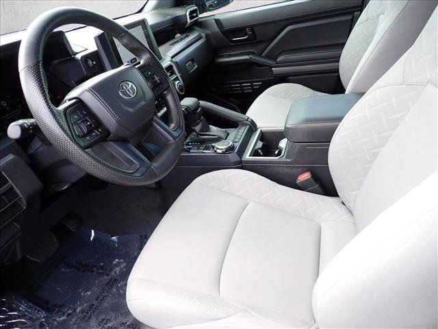 Used 2024 Toyota Tacoma SR5 AWD/4WD image 9
