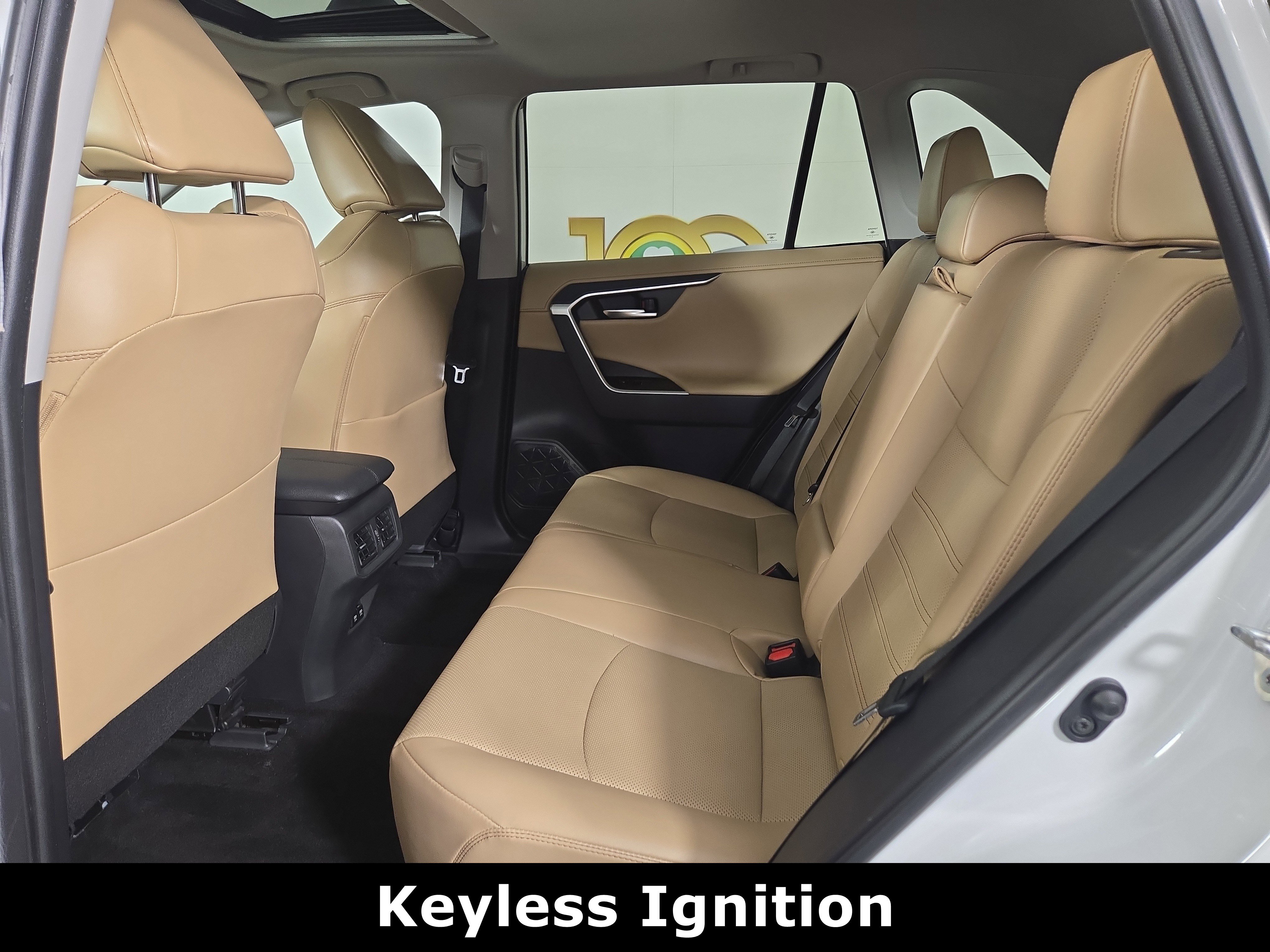 Used 2019 Toyota RAV4 Limited w/ Advanced Technology Package FWD image 12