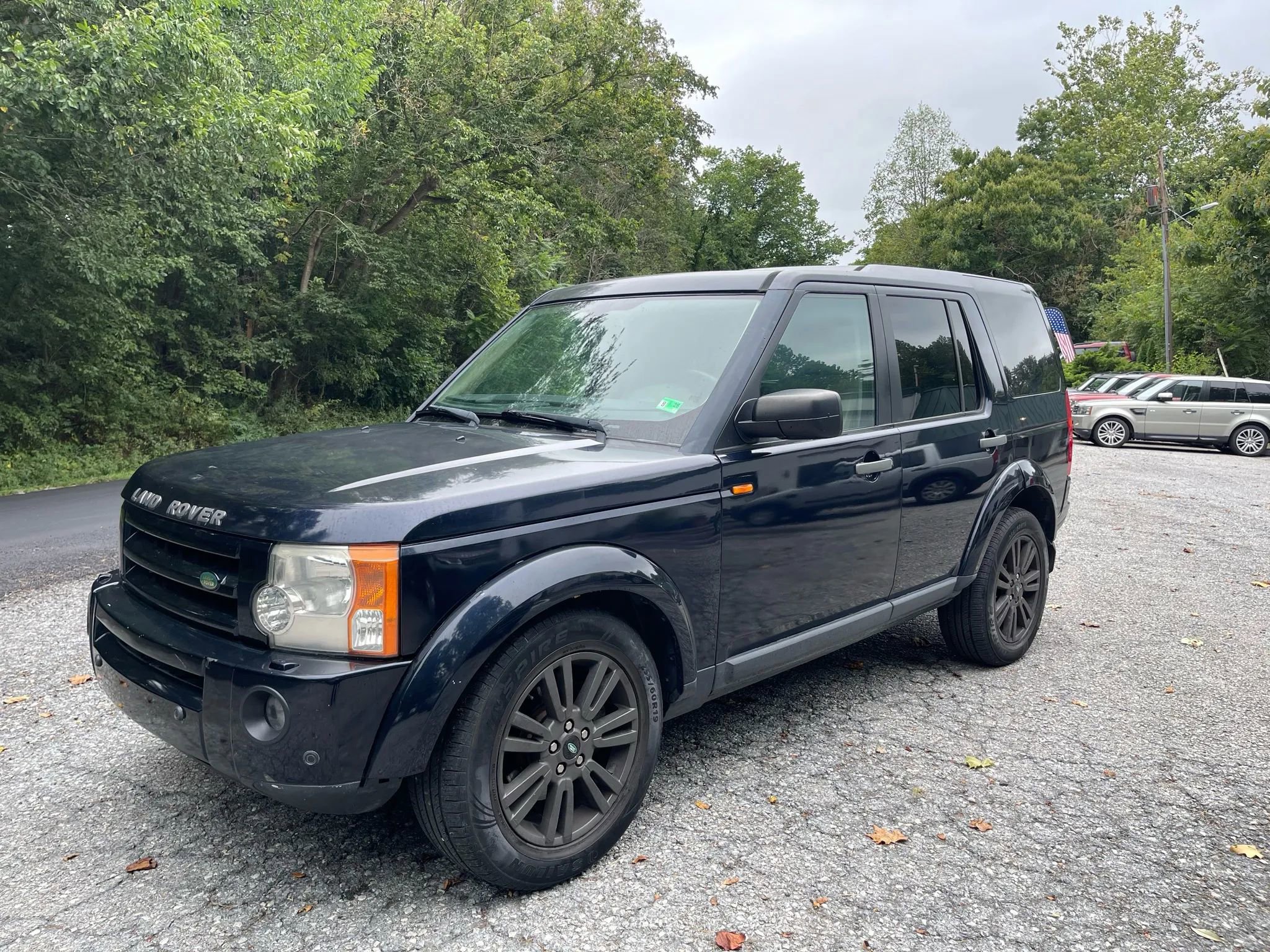 Used 2009 Land Rover LR3 HSE image 2