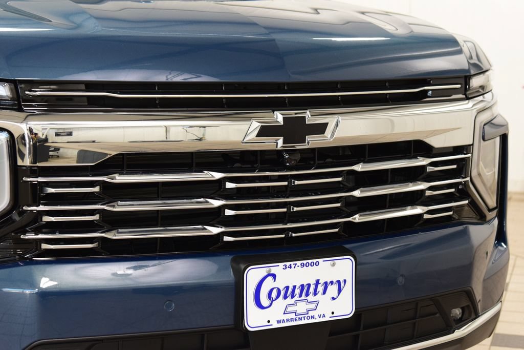 New 2026 Chevrolet Suburban Premier AWD/4WD image 11