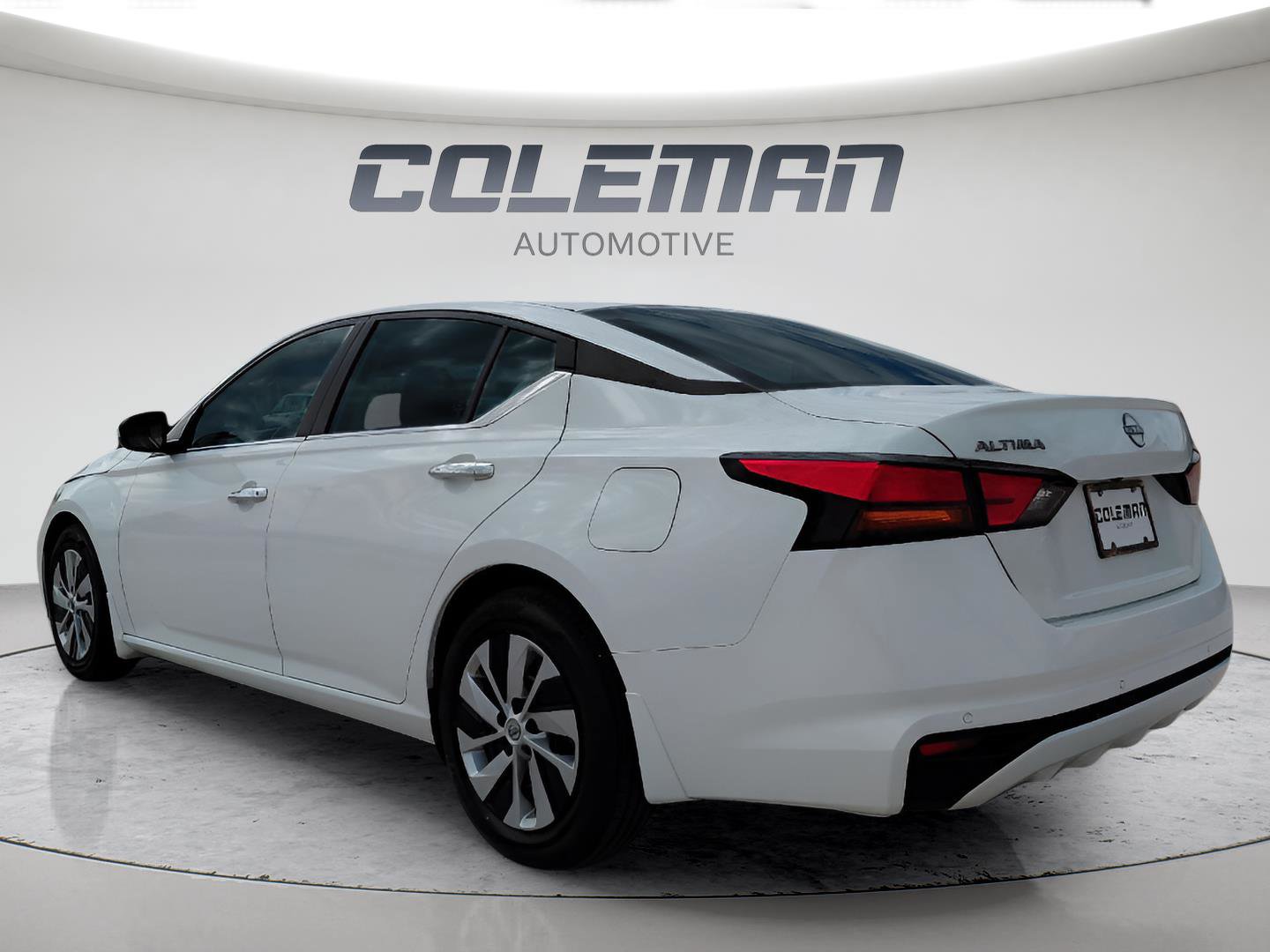 Used 2023 Nissan Altima 2.5 S image 3