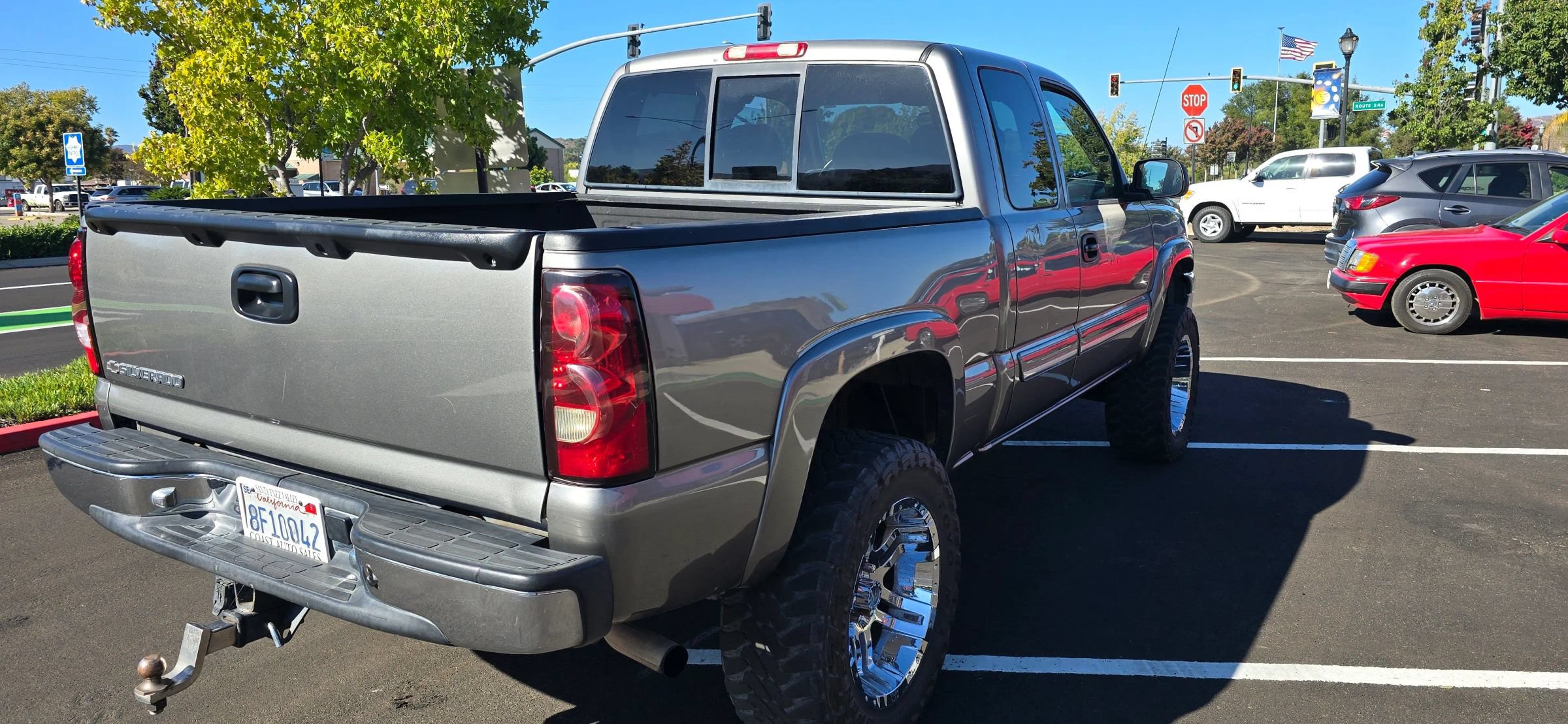 Used 2006 Chevrolet Silverado 1500 LT w/ Light Duty Power Package AWD/4WD image 5