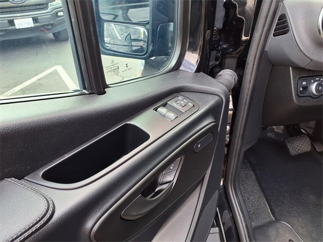 Used 2023 Mercedes-Benz Sprinter 2500 image 11