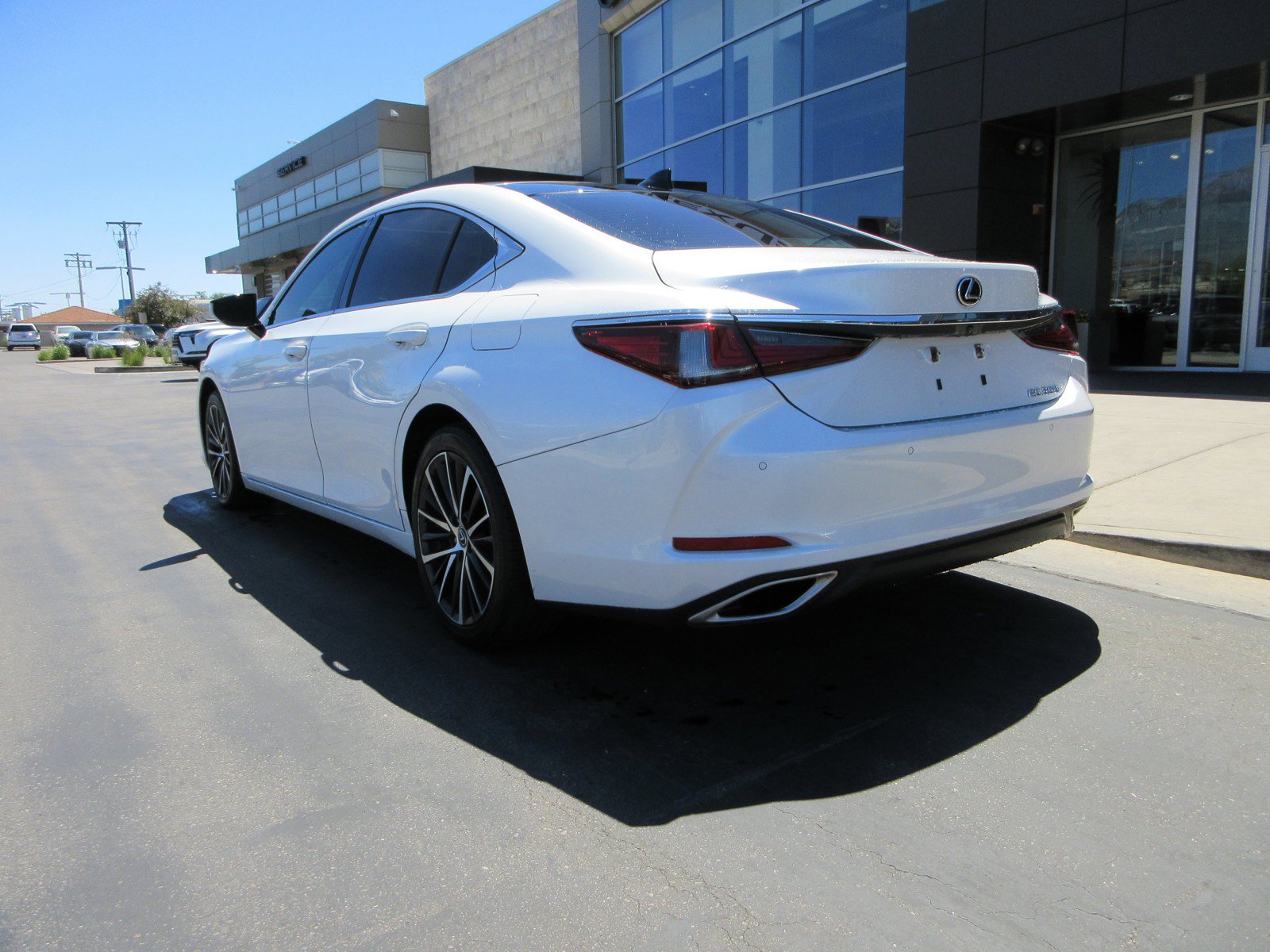 Used 2022 Lexus ES 350 w/ Premium Package FWD image 5