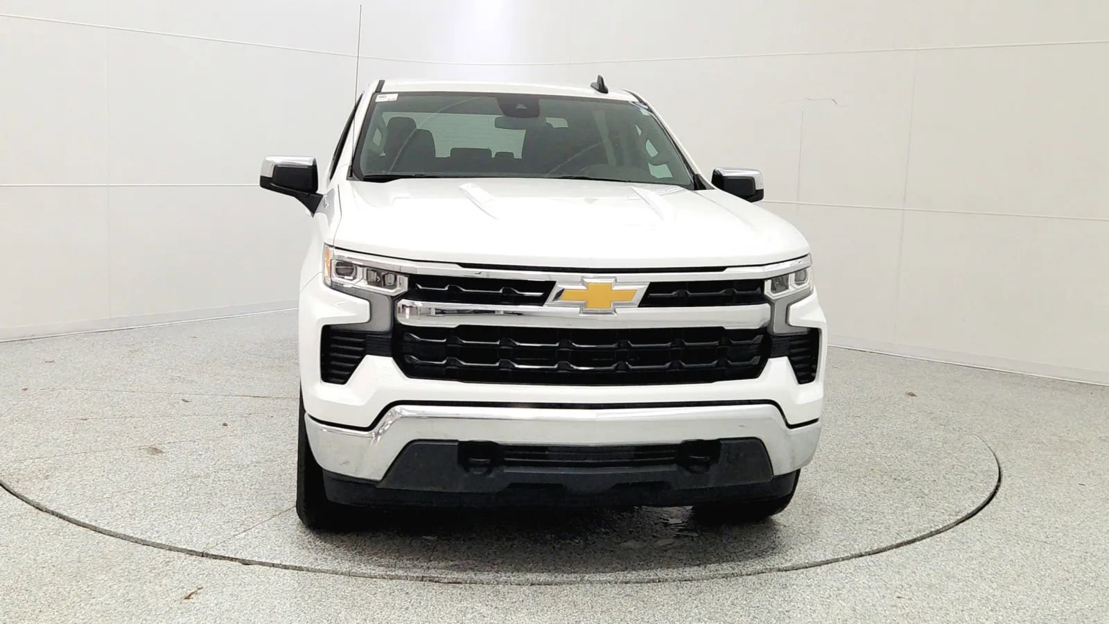 Used 2022 Chevrolet Silverado 1500 LT image 2