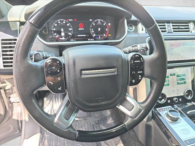 Used 2021 Land Rover Range Rover HSE image 18
