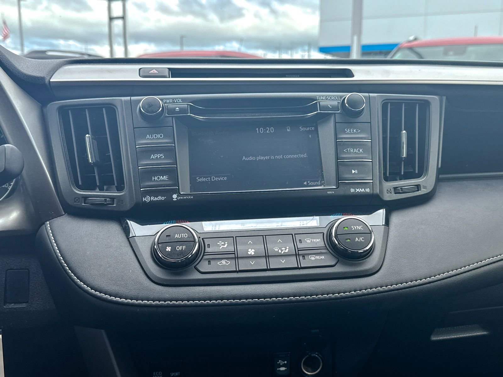 Used 2016 Toyota RAV4 XLE AWD/4WD image 28