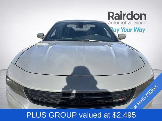 Used 2017 Dodge Charger SXT w/ Plus Group RWD image 2