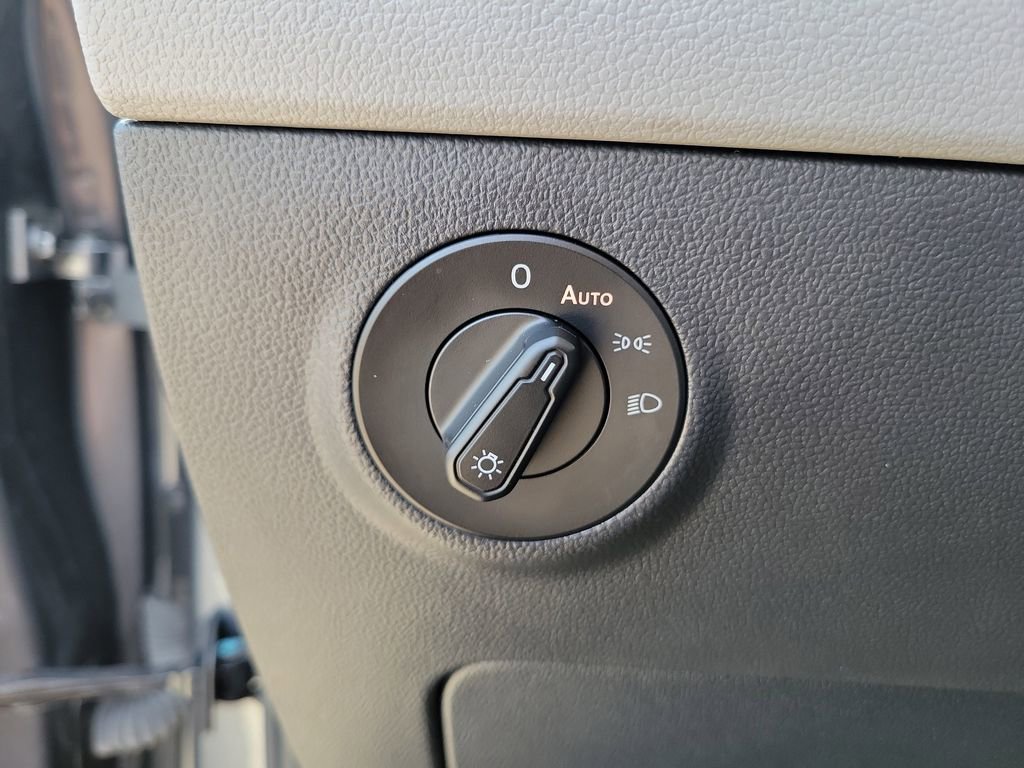 Used 2024 Volkswagen Taos S FWD image 19