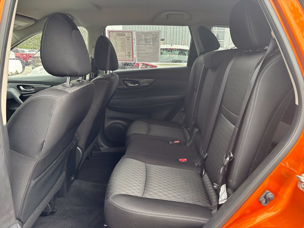 Used 2020 Nissan Rogue SV AWD/4WD image 14