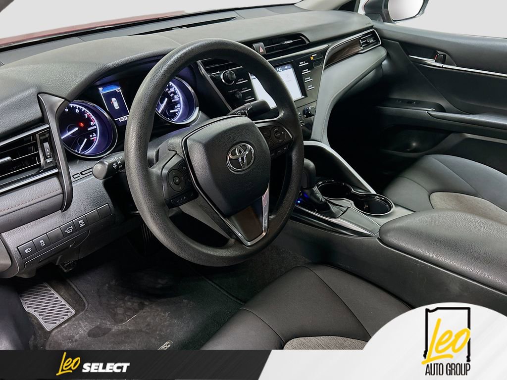 Used 2019 Toyota Camry LE image 9