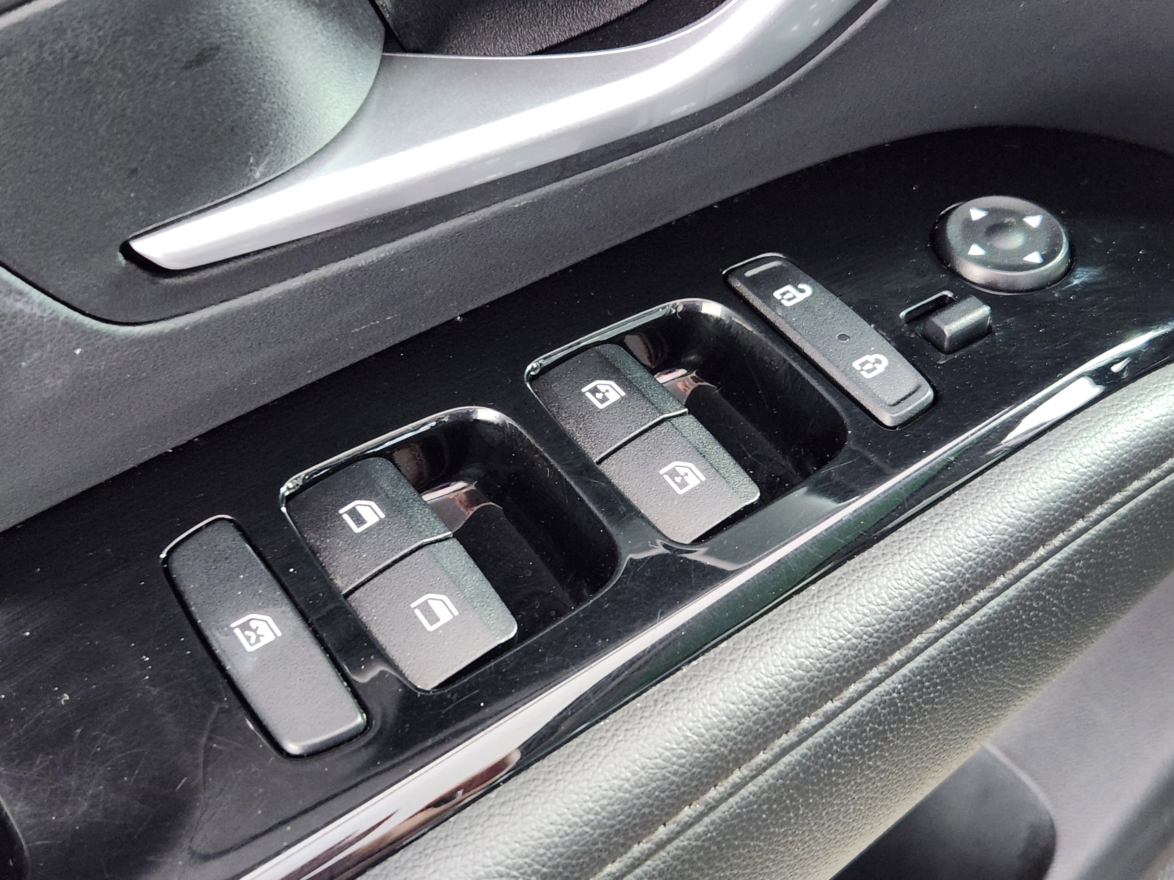 Used 2023 Hyundai Tucson Limited image 17