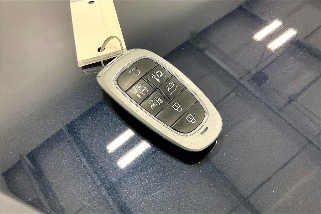 Used 2025 Hyundai Palisade Calligraphy image 13