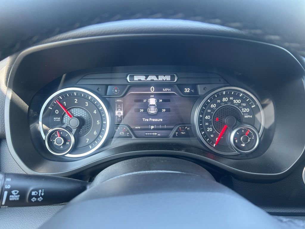 New 2026 RAM 1500 4x4 Crew Cab image 26