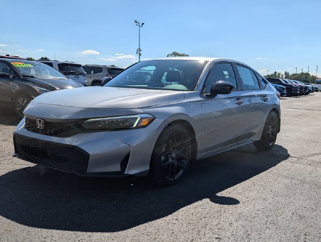 Used 2025 Honda Civic Sport image 3