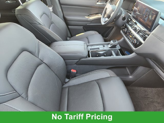 New 2026 Nissan Pathfinder SL FWD image 11