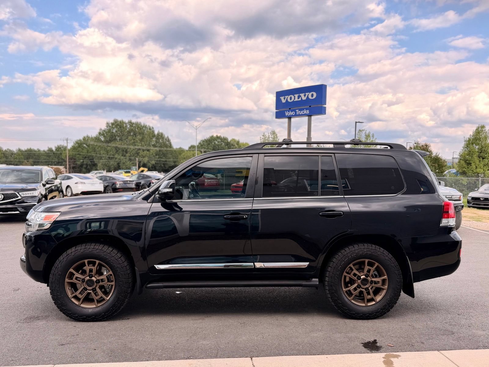 Used 2020 Toyota Land Cruiser AWD/4WD image 9