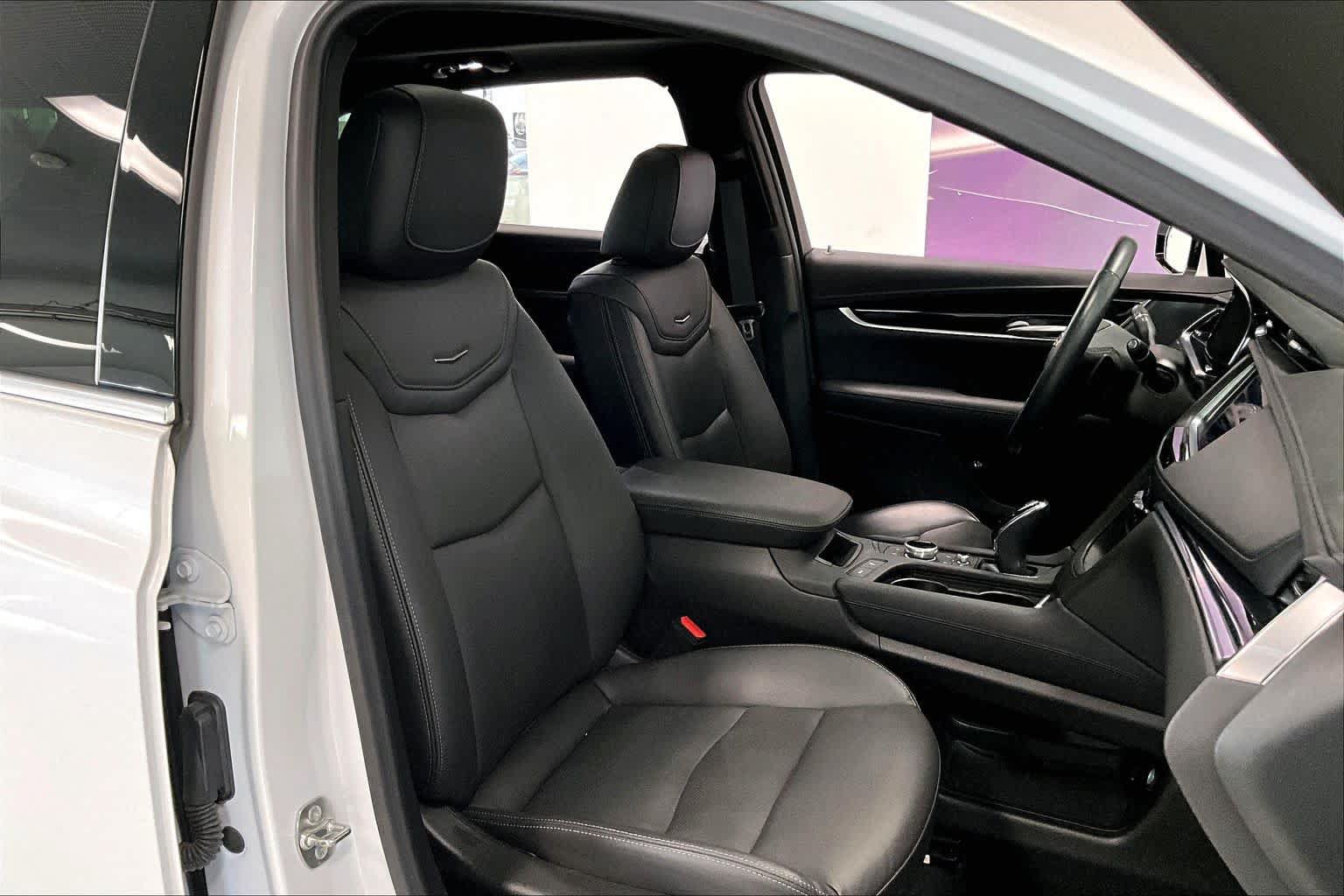 Used 2024 Cadillac XT5 Premium Luxury AWD/4WD image 12