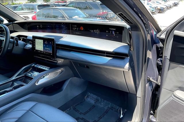 Used 2024 Lincoln Nautilus Premier w/ Jet Appearance Package AWD/4WD image 14