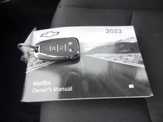 Used 2023 Chevrolet Malibu LT FWD image 31