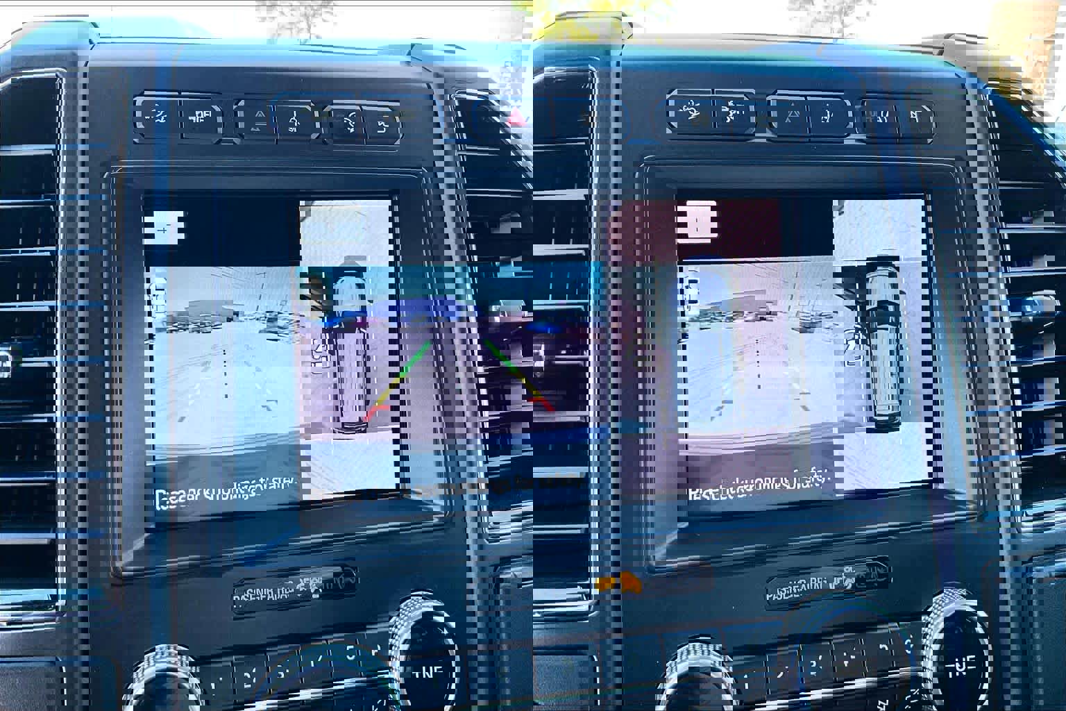 Used 2021 Ford Expedition Limited image 26