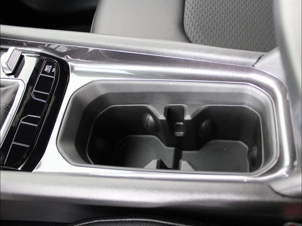 New 2025 Jeep Compass Latitude AWD/4WD image 17