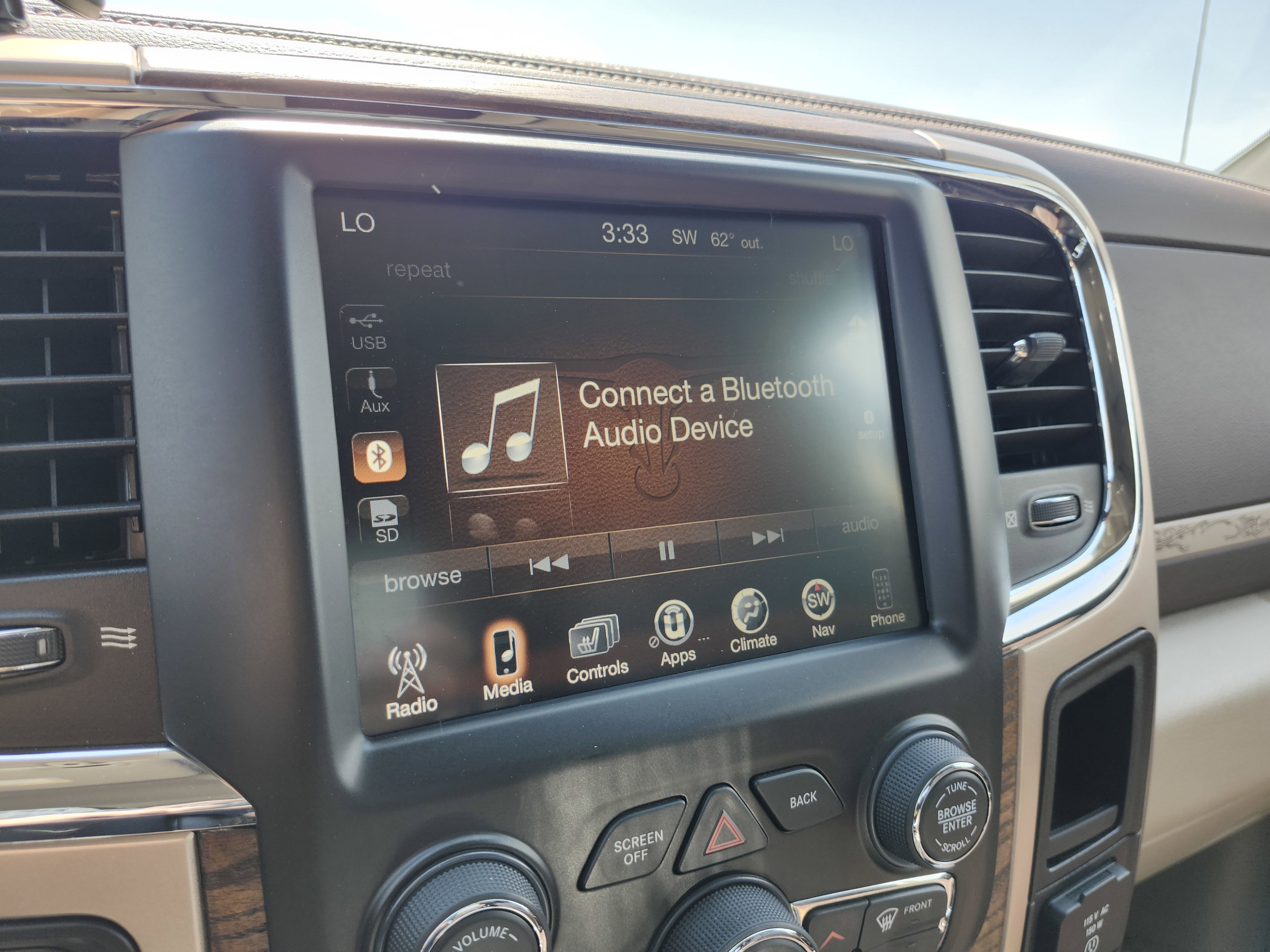 Used 2016 RAM 1500 Laramie Longhorn w/ Convenience Group AWD/4WD image 7