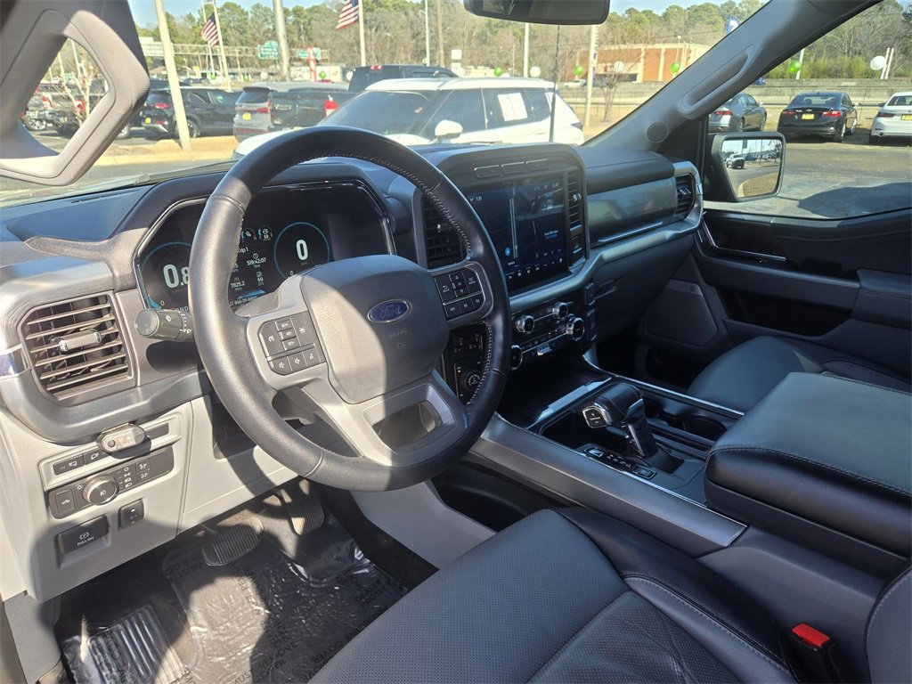 Used 2022 Ford F150 Lariat w/ Equipment Group 501A Mid image 13