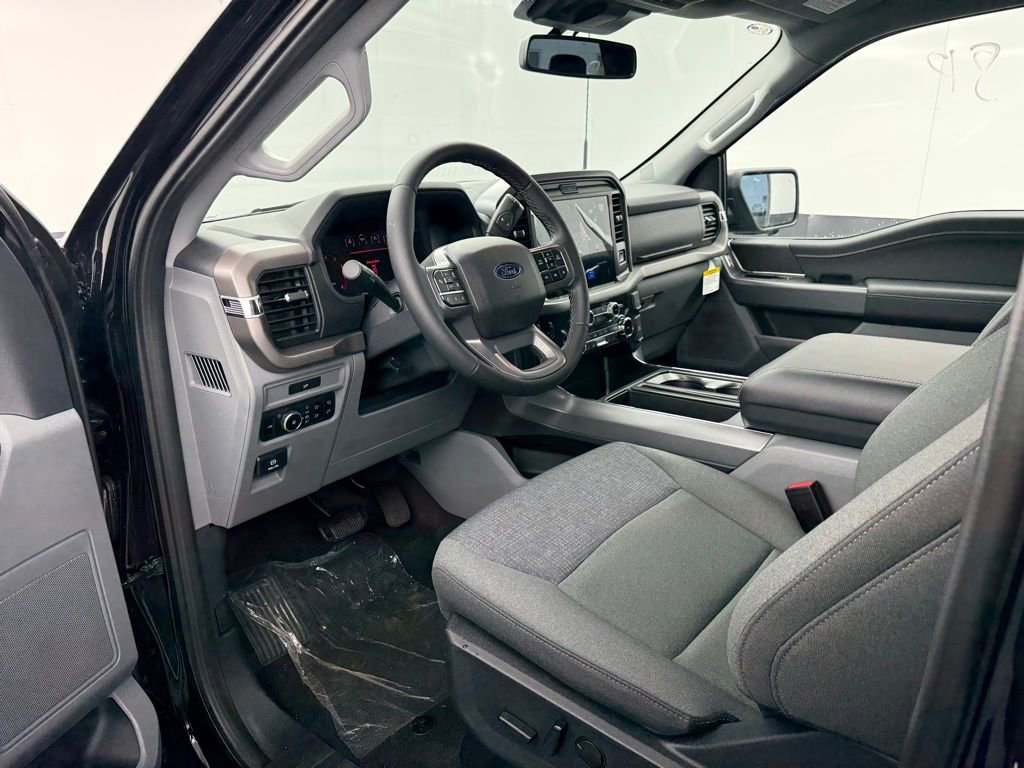 New 2026 Ford F150 XLT w/ Equipment Group 302A MID image 40