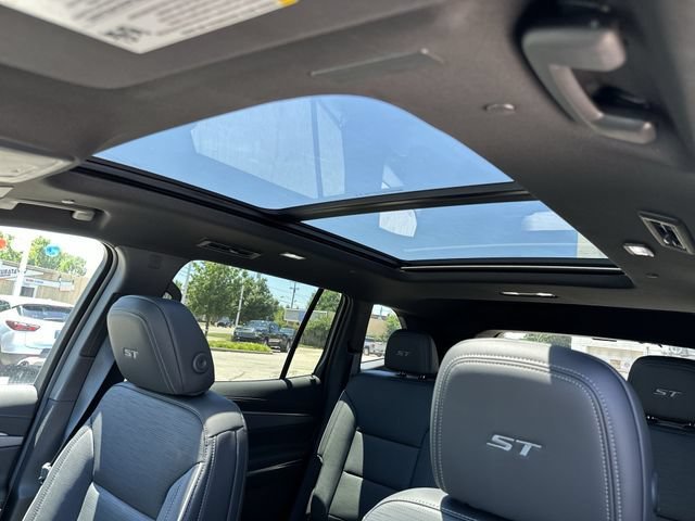 New 2026 Buick Enclave Sport Touring w/ Power Package AWD/4WD image 17