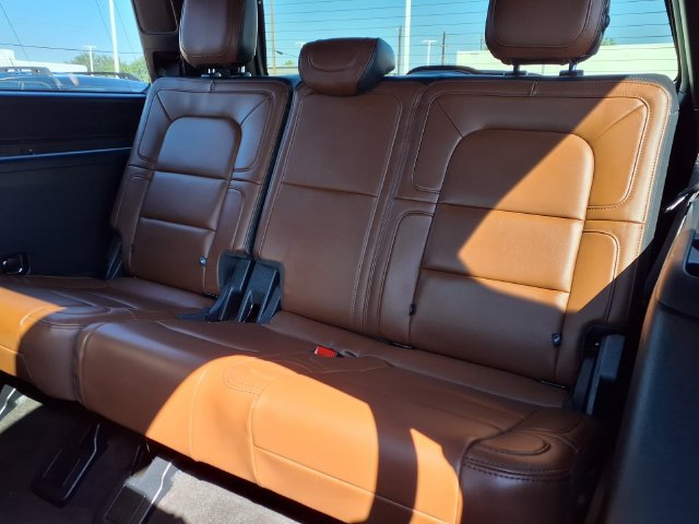Certified 2023 Lincoln Navigator Reserve RWD image 6
