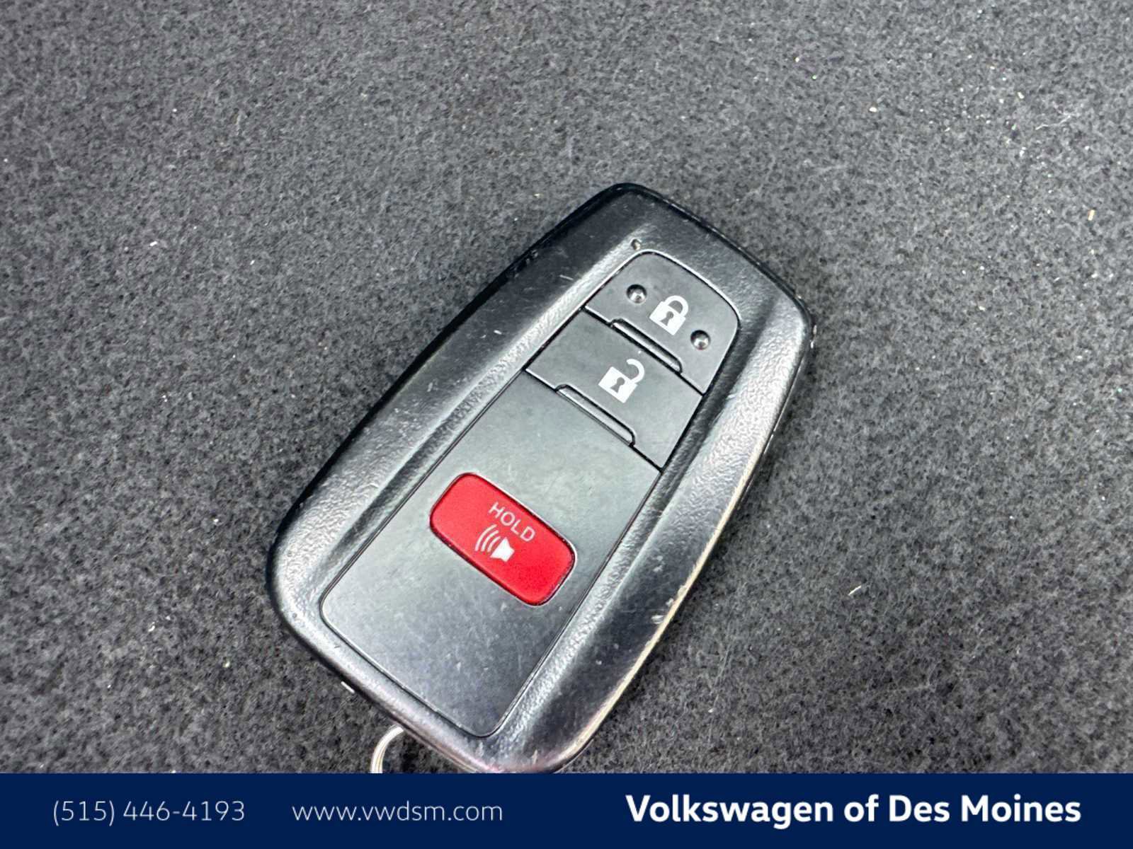 Used 2025 Toyota RAV4 XLE image 20