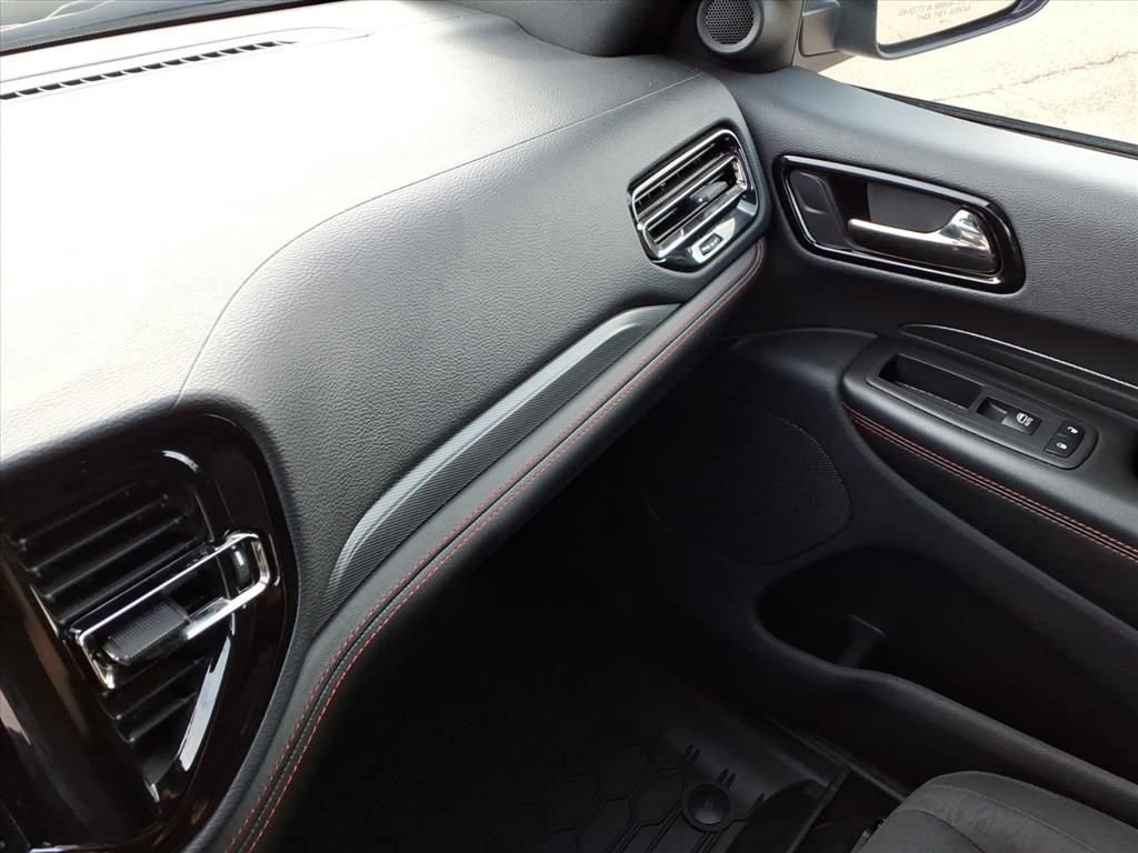 Used 2023 Dodge Durango GT image 27