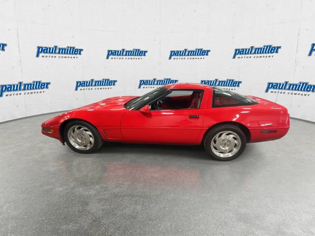 Used 1996 Chevrolet Corvette Coupe RWD image 7