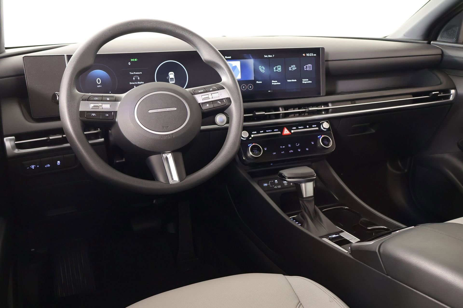 Certified 2026 Hyundai Santa Cruz SEL image 2