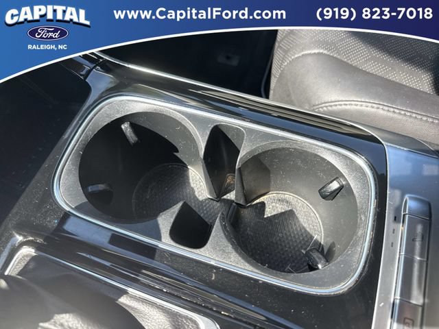 Used 2024 Kia Carnival EX FWD image 31