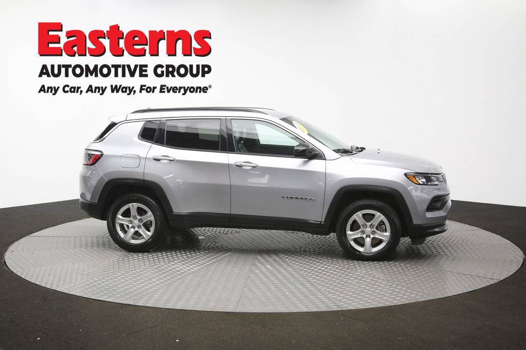 Used 2024 Jeep Compass Latitude AWD/4WD image 42