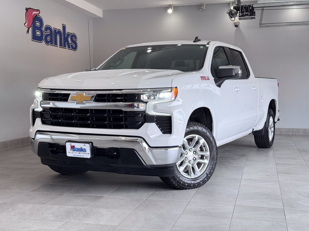 Certified 2024 Chevrolet Silverado 1500 LT w/ Z71 Off-Road Package AWD/4WD image 2